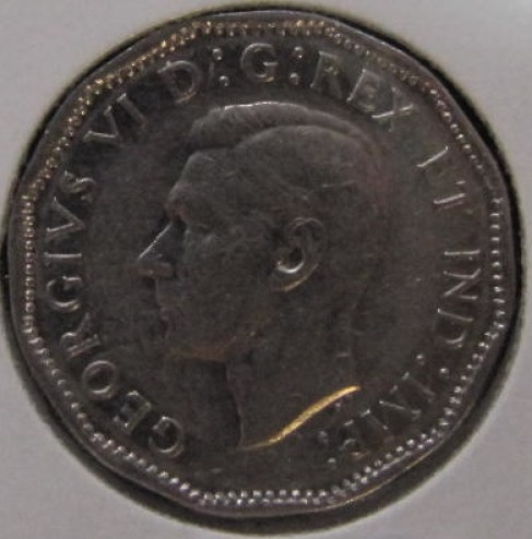 Canada-1947-Dot-5-Cents.....-Interesting-Error